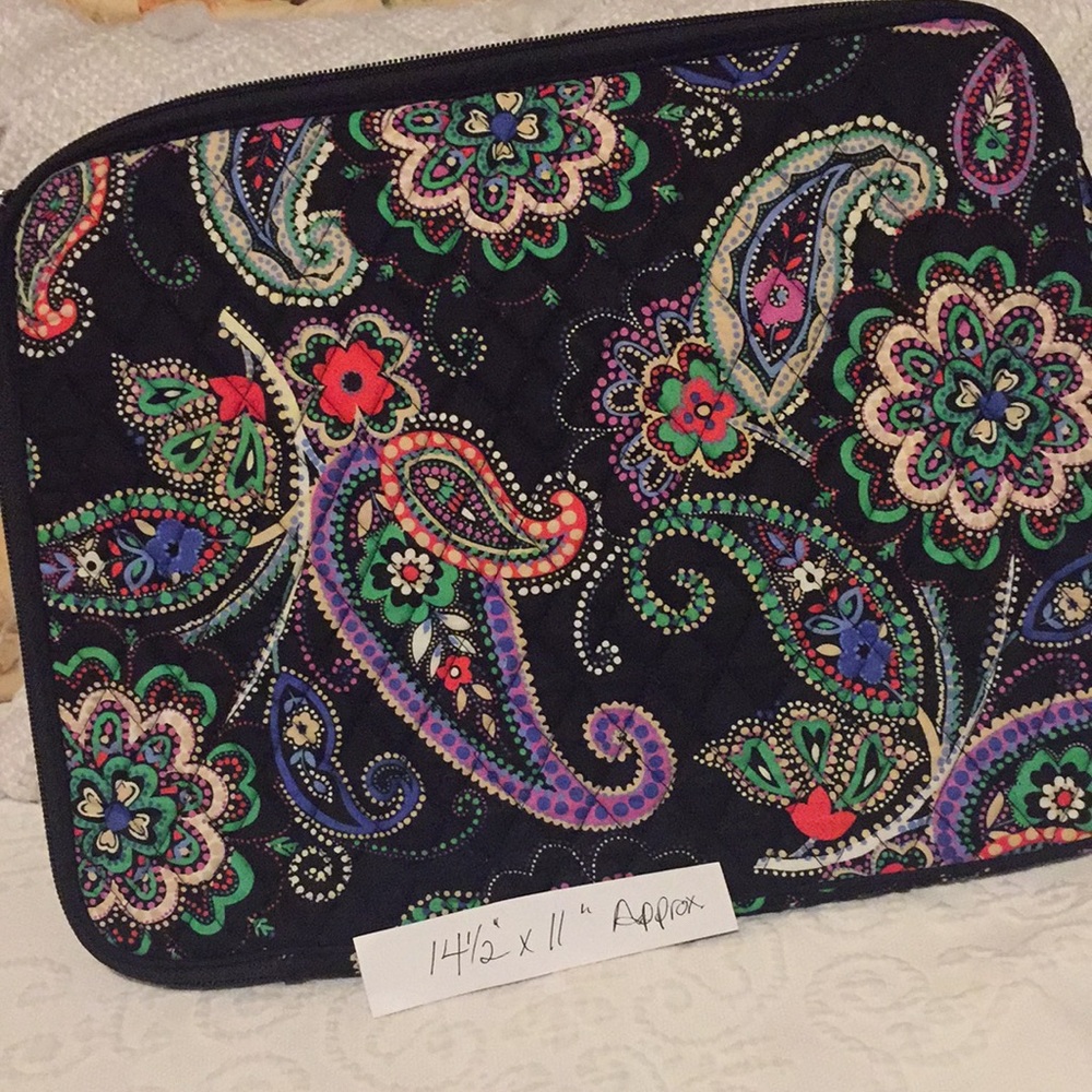 FINAL🌹Vera Bradley Sleeve